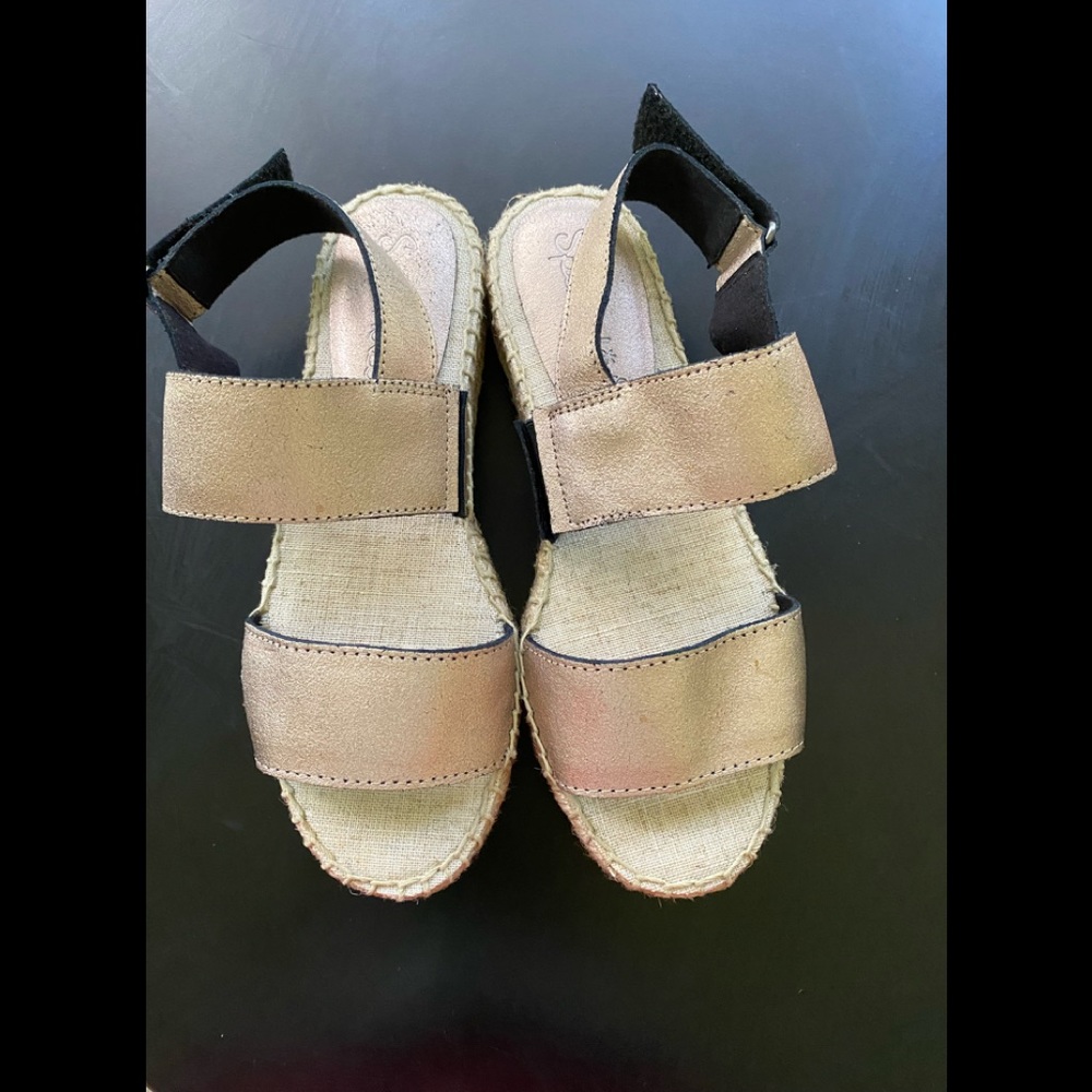 Splendid strappy sandals. Size 7 1/2  worn twice
